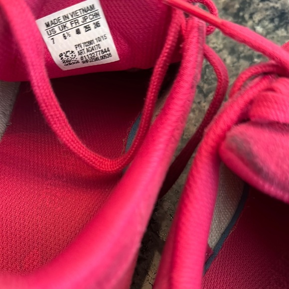 Adidas Pink Sneakers Classic Shell Toe Design - Picture 10 of 16